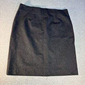 Jjill Size Medium Pencil Skirt Slit Back Stretch Material Career Wear